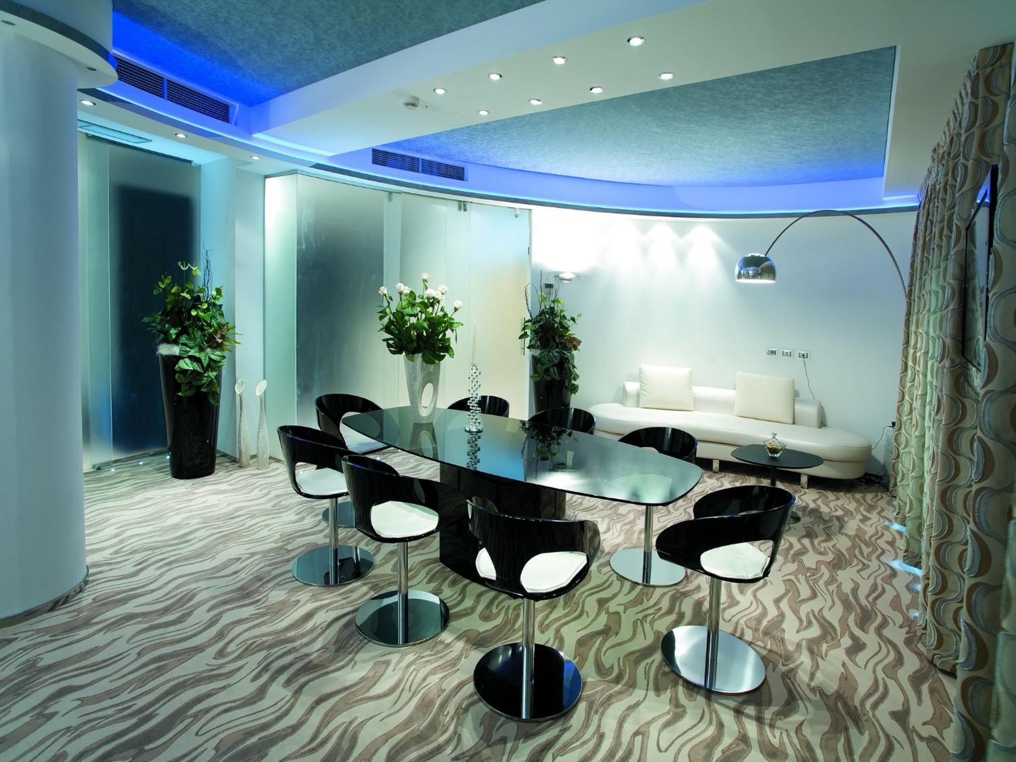 Hotel Premier & Suites - Premier Resort Milano Marittima Bagian luar foto